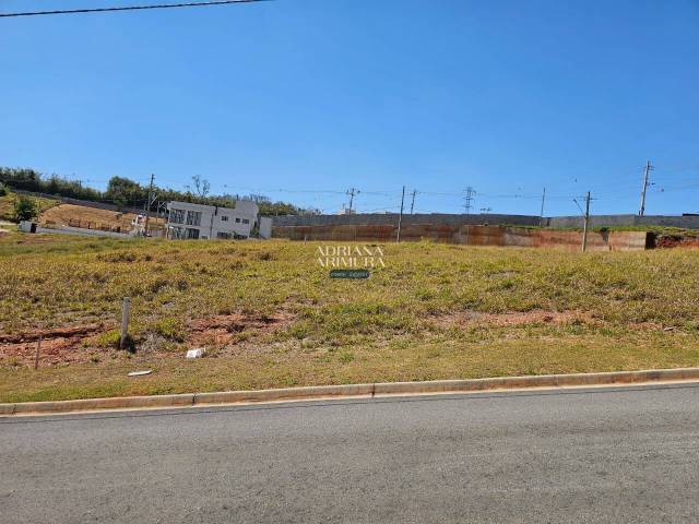 Venda em Cachoeira - Atibaia